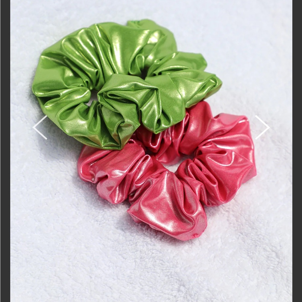 Heavy Manners/Elsa Hosk Scrunchie